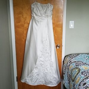 Elegant ballgown/prom dress /wedding dress